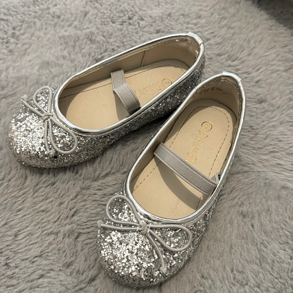 Dream Pairs, size 7